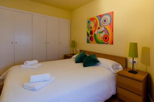 Imagem da galeria de Devesa Park Apartment with Private Parking em Girona