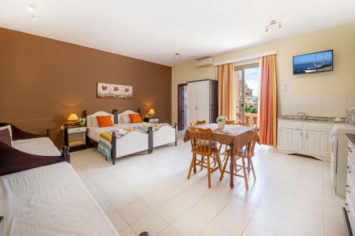 Postel nebo postele na pokoji v ubytování Mariblu Hotel