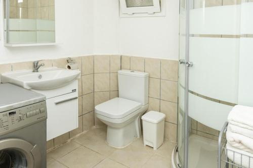 Ein Badezimmer in der Unterkunft 1 BR Central House in Bodrum