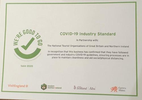 Certifikát, hodnocení, plakát nebo jiný dokument vystavený v ubytování Hilbre Hotel
