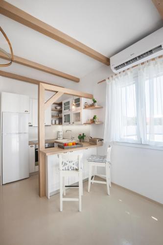 Nautilus Sea View Suite 4