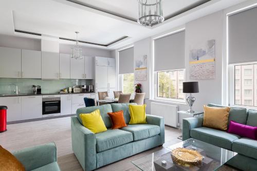 Gallery image of Cromwell road apartments in London