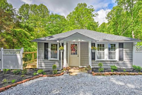 Renovated Highlands Cottage 3 Mi to Downtown!