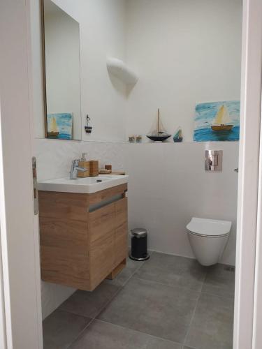Gallery image of Two Palm Trees Apartment in Nydri