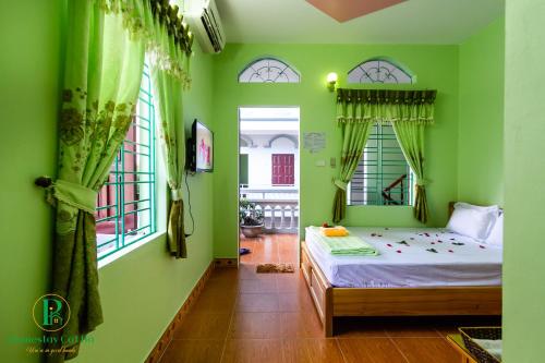 Gallery image of Pi's Homestay CatBa in Cat Ba