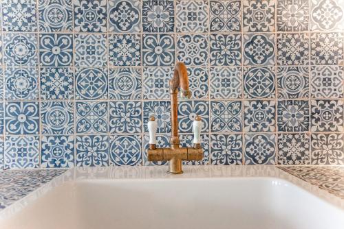 Un baño de Beach Suite Sand
