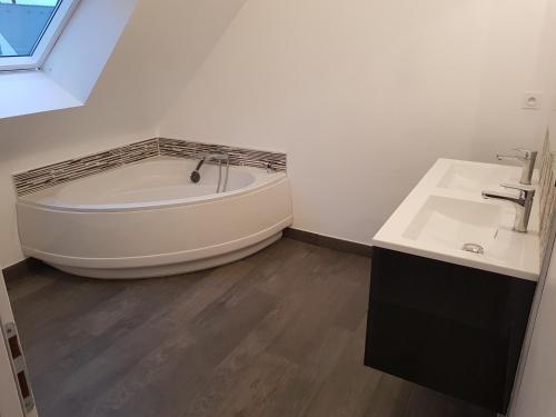 Gallery image of Agréable maison moderne in Le Hézo