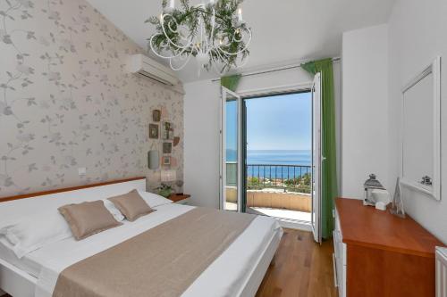 Villa Spring in Makarska, private pool