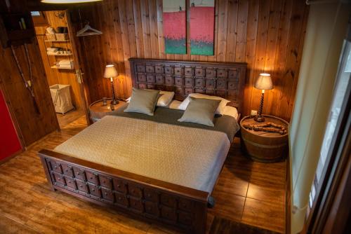 Ένα ή περισσότερα κρεβάτια σε δωμάτιο στο Lotos