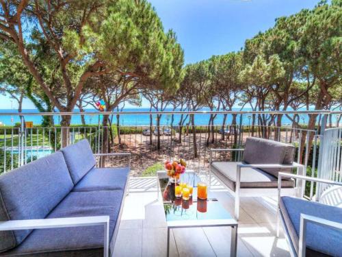 Golden Sunrise Apartment with Sea Views