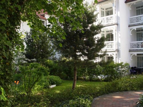 Taman di luar Feriendomizil Binz