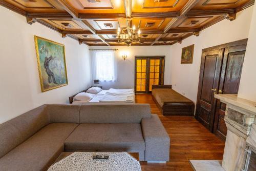 Tempat tidur dalam kamar di Noclegi Petrus