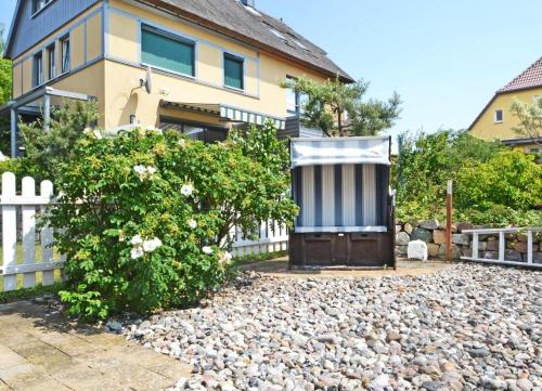 Gallery image of Ferienhaus "Das blaue Haus" mit Kamin und Sauna in Koserow