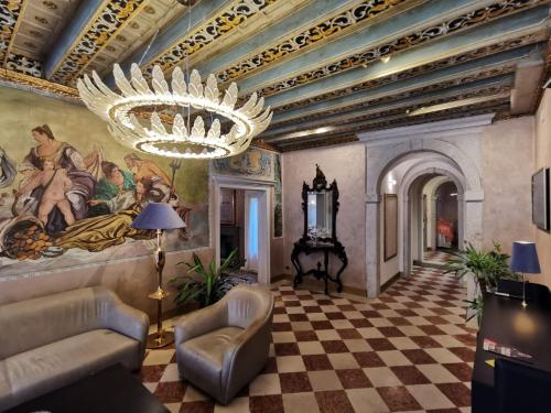 Hotel Gardena Image