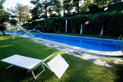 Villa Cornarea tesisinde veya buraya yakın yüzme havuzu