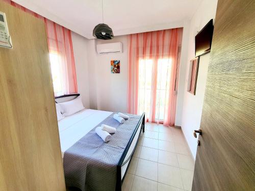 De lux N1 30m from sea