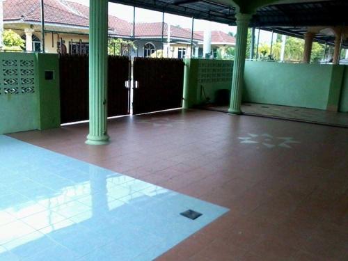 スンガイ・ブサールにあるHomestay sg besar, Taman Penggawaのギャラリーの写真