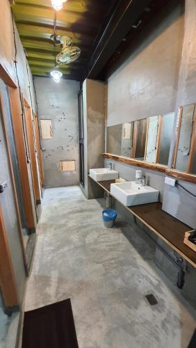 Phòng tắm tại 缽割貓點點 青旅 DianDian hostel