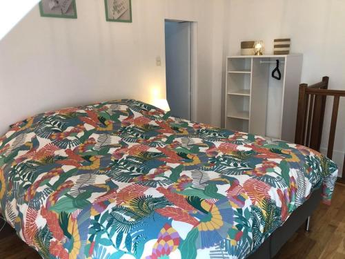 Cama o camas de una habitación en L'HISTORIQUE - Maison rénovée dans le centre-ville de Bayeux