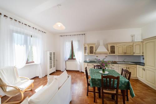 Dapur atau dapur kecil di Agriturismo Podere Coldifico