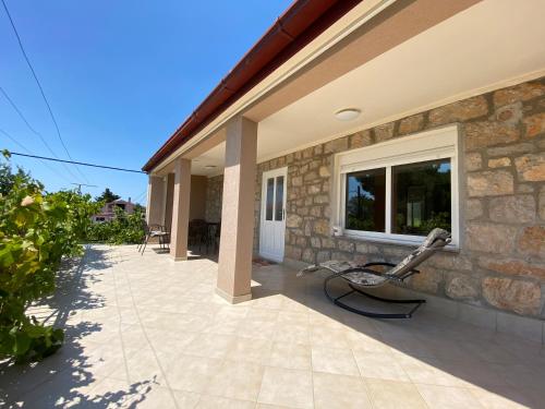 ***Quiet place near sea and National park***