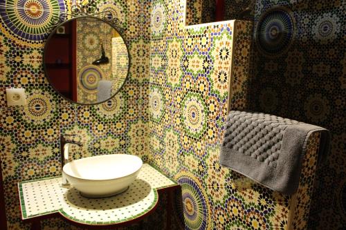 Ванна кімната в Riad Meftaha