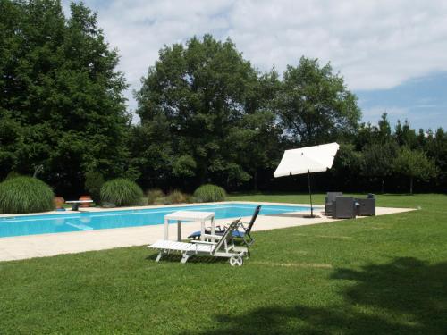 Piscina en o cerca de Villa Ghia
