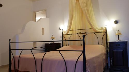 Φωτογραφία από το άλμπουμ του Pepi's Rooms στον Τριοβάσαλο