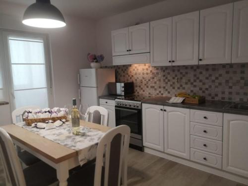 Apartment Lena