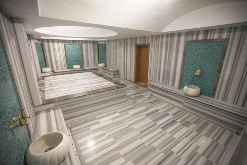 Koupelna v ubytování Lidya Hotel