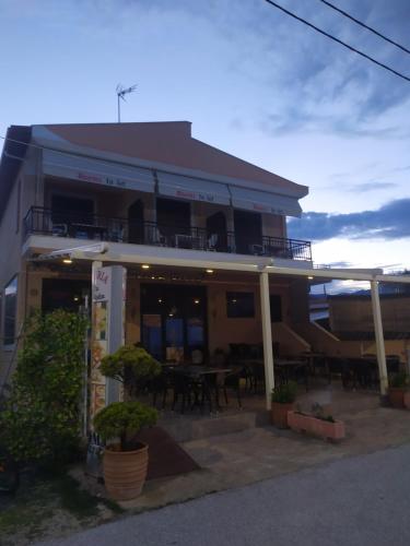 Fotografie z fotogalerie ubytování Bella Vista Apartments v destinaci Nea Vrasna