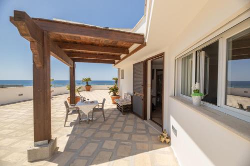 Γενική θέα στη θάλασσα ή θέα στη θάλασσα από  αυτό το ξενοδοχείο
