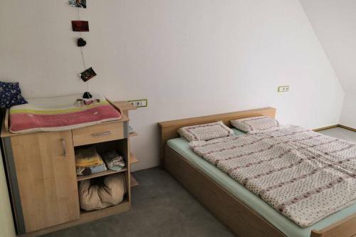 Postel nebo postele na pokoji v ubytování Bohmte Zuhause mit Aussicht
