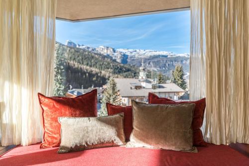 Vue générale sur la montagne ou vue sur la montagne depuis l'hôtel