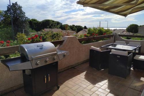 Appartement T3 Spacieux avec vue sur l'étang de Thau au 1er étage d'une villa - entrée indépendante
