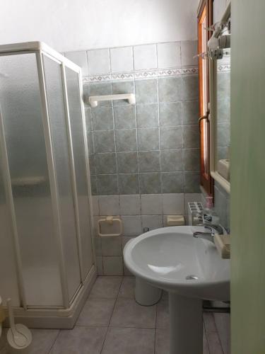 A bathroom at Lu Lisandru