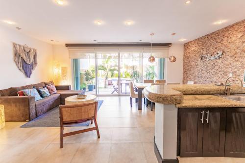 Gallery image of Pueblito Escondido By Hola Home and Land in Playa del Carmen
