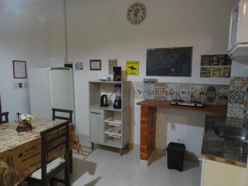 Una cocina o zona de cocina en Gara Hospedaria 1