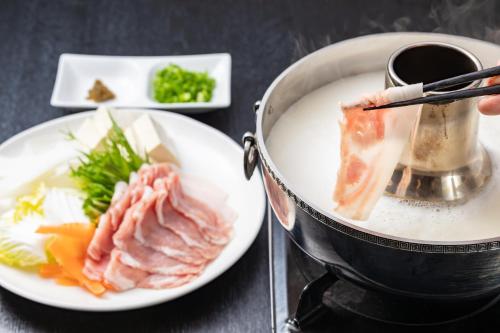 Φαγητό σε αυτό το ryokan ή κάπου εκεί κοντά