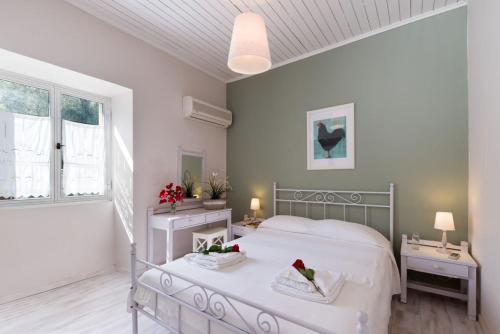 Postel nebo postele na pokoji v ubytování Villa Maritsa, Magazia