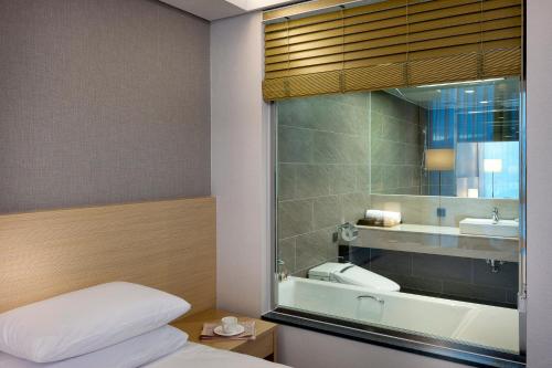 Gallery image of Hotel Regent Marine The Blue in Jeju