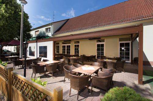 Ресторант или друго място за хранене в Hotel & Gasthaus Zum Eichenkranz
