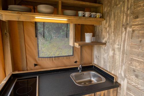 Dapur atau dapur kecil di Camping Las Gaviotas