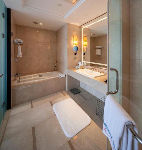 Wyndham Grand Plaza Royale Changsheng Jiangyin
