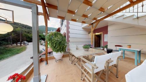 Gallery image of Zorbas Apartments in Parga