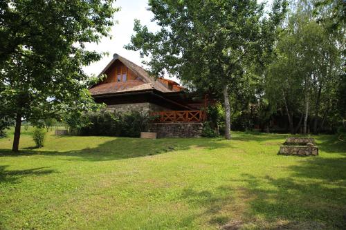 Κήπος έξω από το Pajta Villa