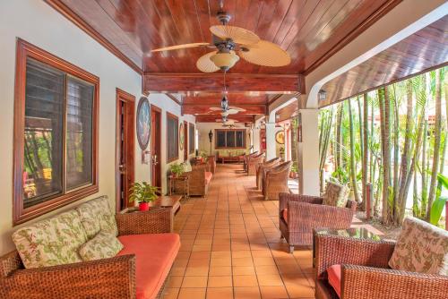 Χώρος καθιστικού στο Hotel Villas Lirio