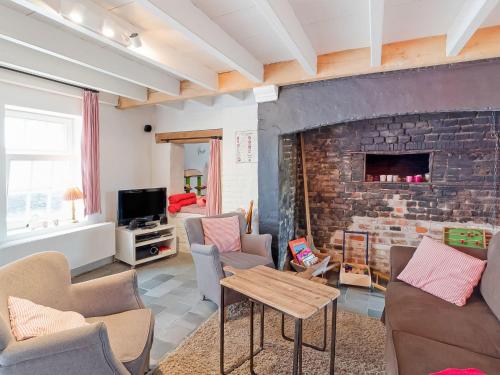 Rustic Farmhouse in Damme with Terrace