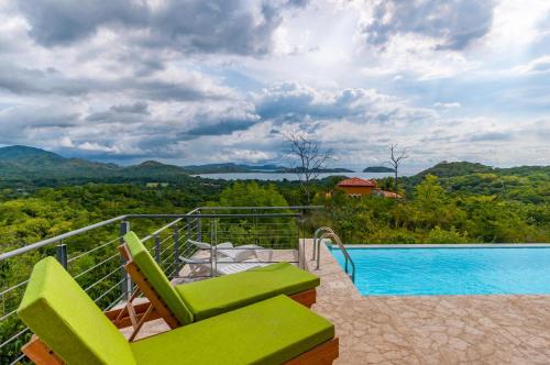Big, Ultramodern Hillside Home with Private Pool and Endless Ocean Views