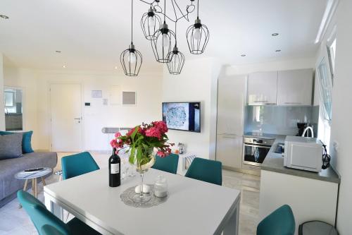Villa Perla with swimming pool, Lovran - Opatija